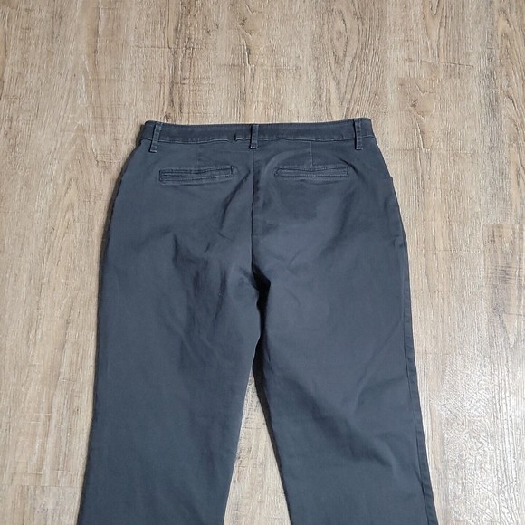 Lee Straight Leg Relaxed Fit Black Pants ~ Sz 10 ~ Mid Rise ~ 30" Inseam - Picture 6 of 7